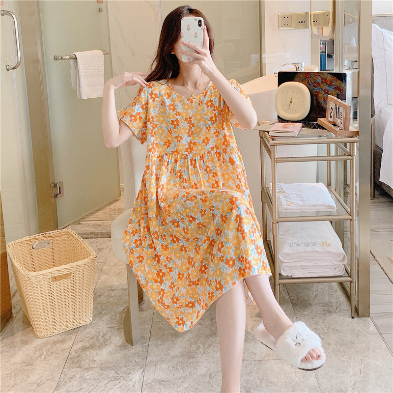 Women's summer nightdress with short sleeves