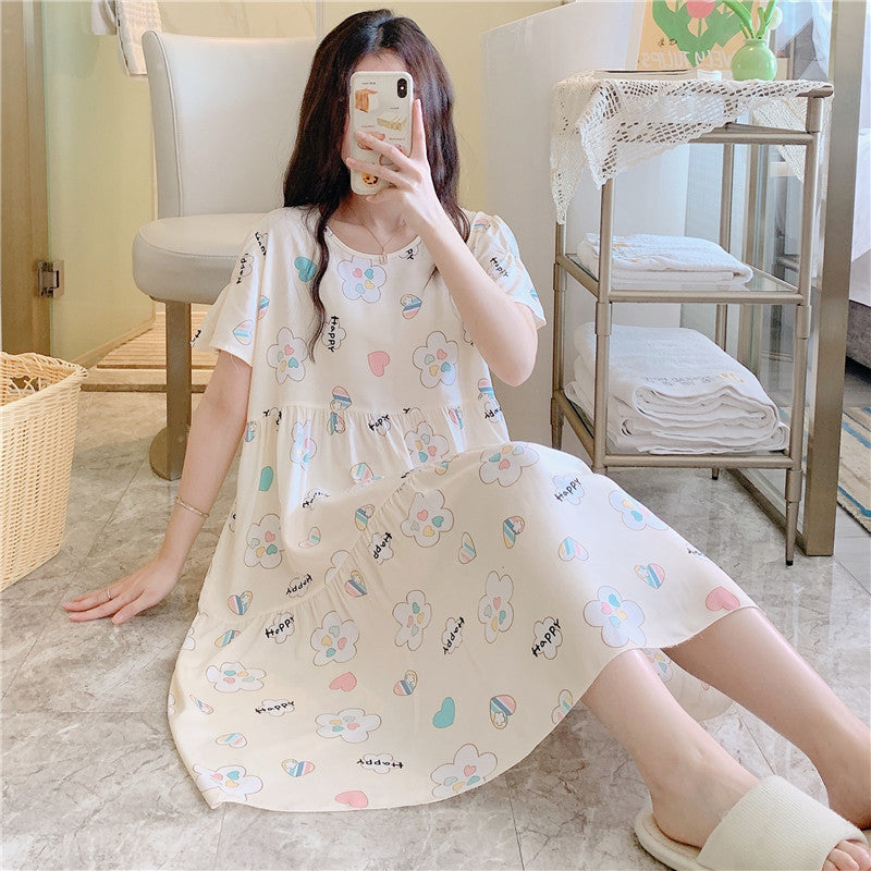 Women's summer nightdress with short sleeves