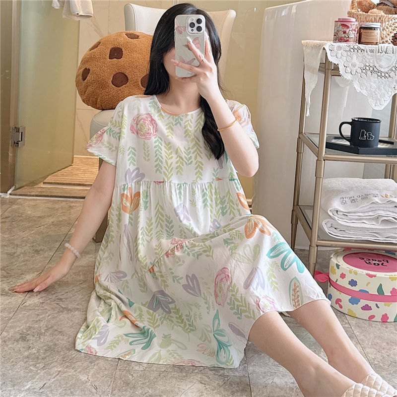 Women's summer nightdress with short sleeves