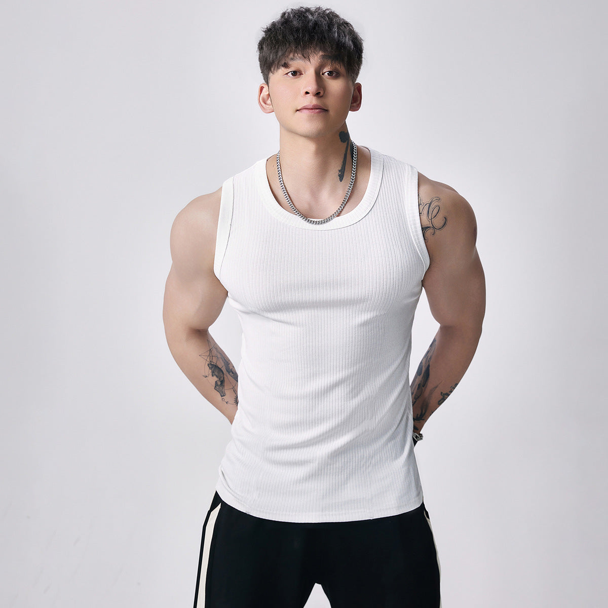 Sleeveless vest