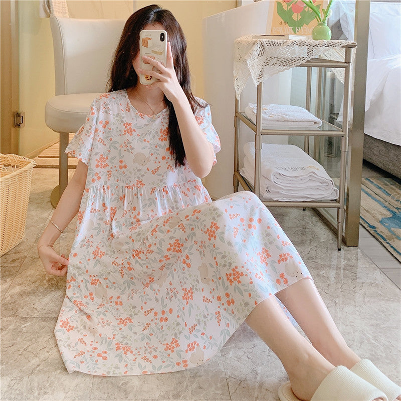 Women's summer nightdress with short sleeves