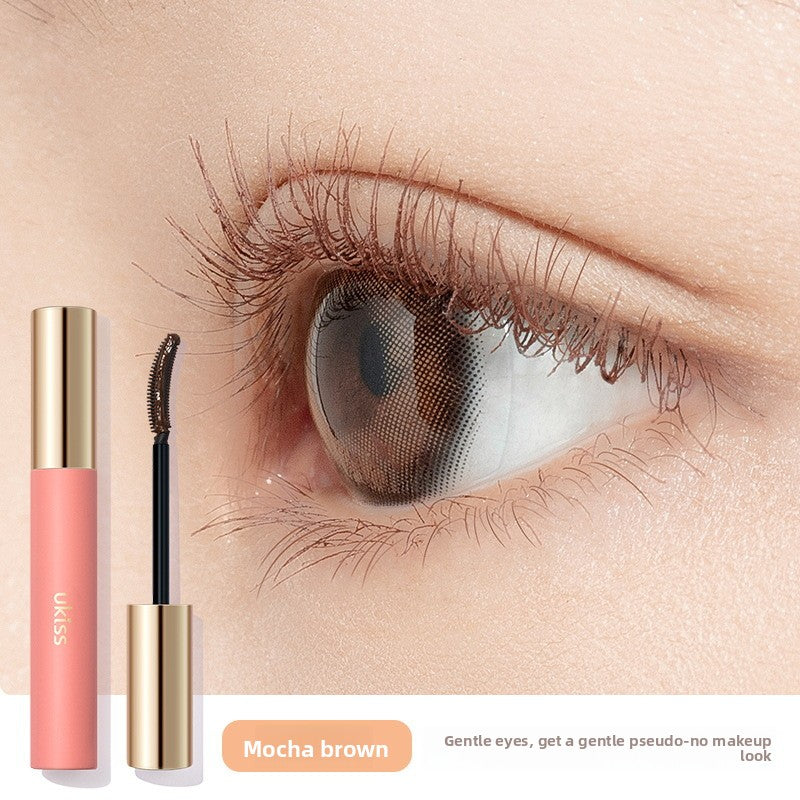 Eyelash primer and styling liquid