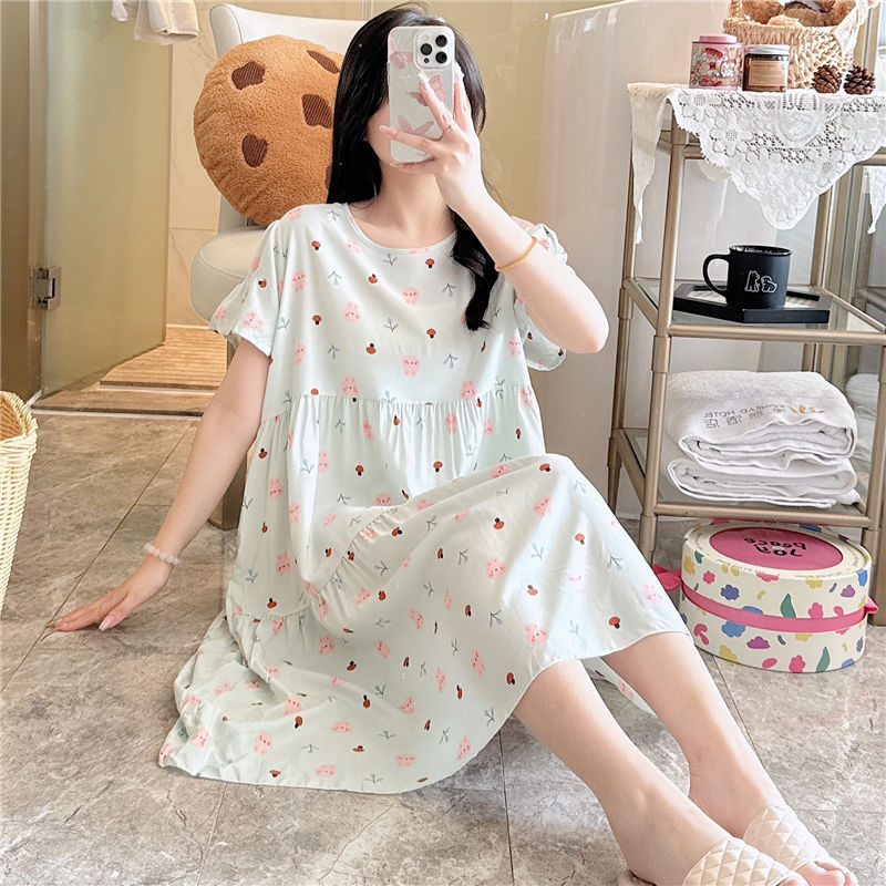 Women's summer nightdress with short sleeves